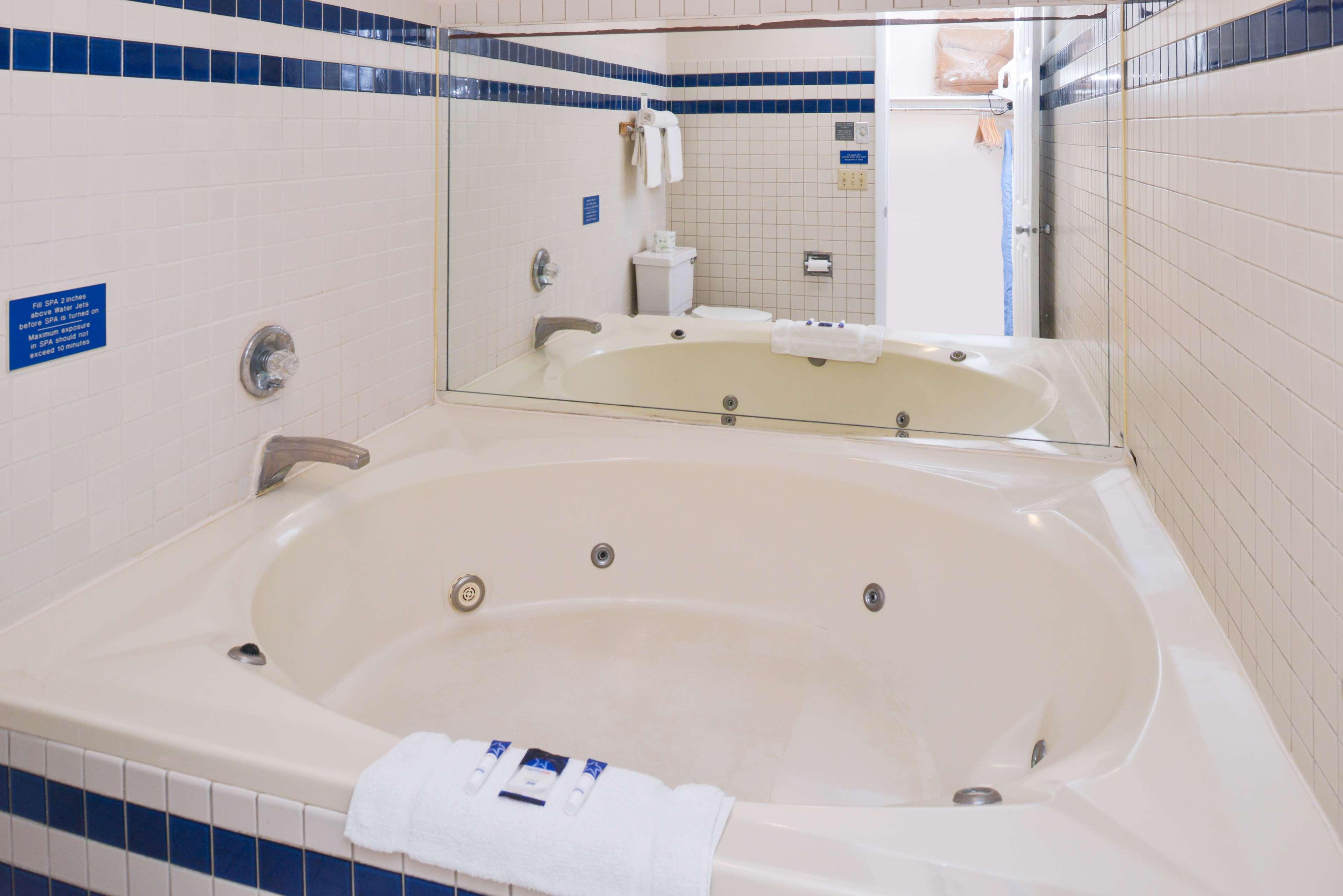 Americas Best Value Inn Plattsburgh Luaran gambar