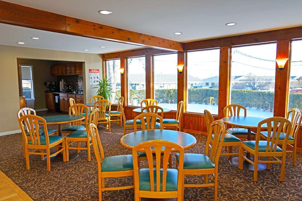 Americas Best Value Inn Plattsburgh Restoran gambar