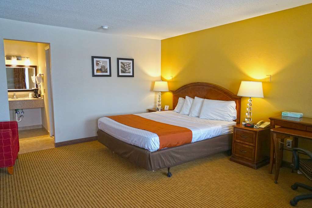 Americas Best Value Inn Plattsburgh Bilik gambar