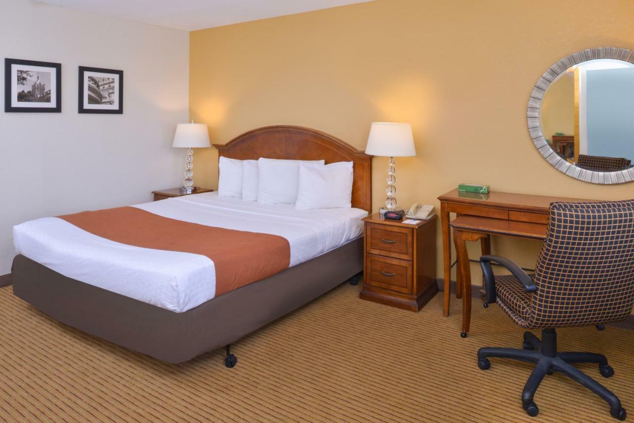 Americas Best Value Inn Plattsburgh Luaran gambar