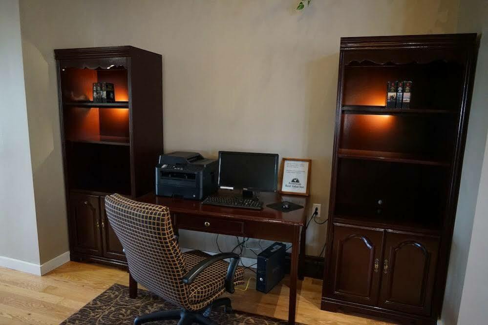 Americas Best Value Inn Plattsburgh Luaran gambar